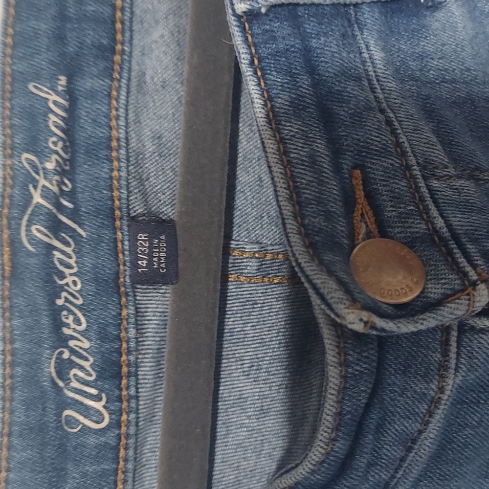 Universal Thread Jean Bundle - Picture 10 of 13